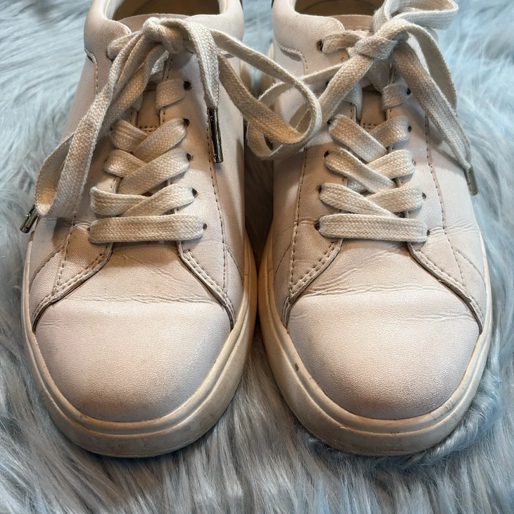 Kate Spade Lift Leather Sneakers in Option White/Gold sz 5